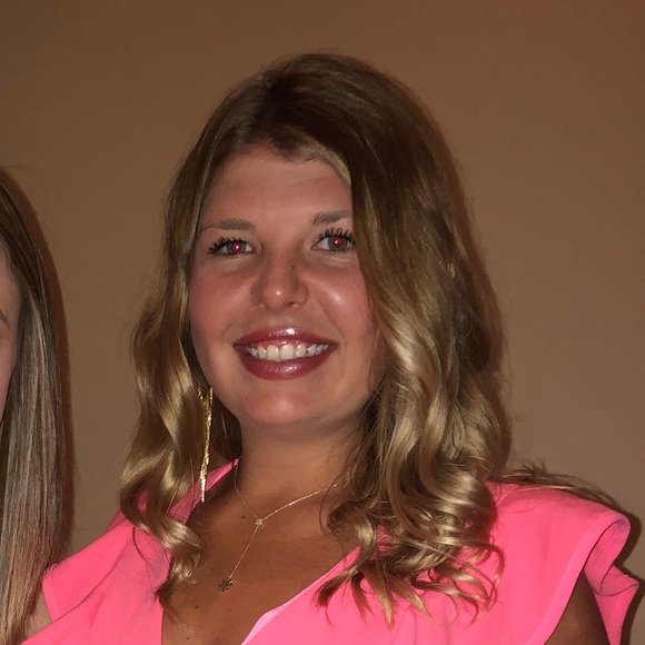 Meet your Posher, Laine - Picture 1 of 1